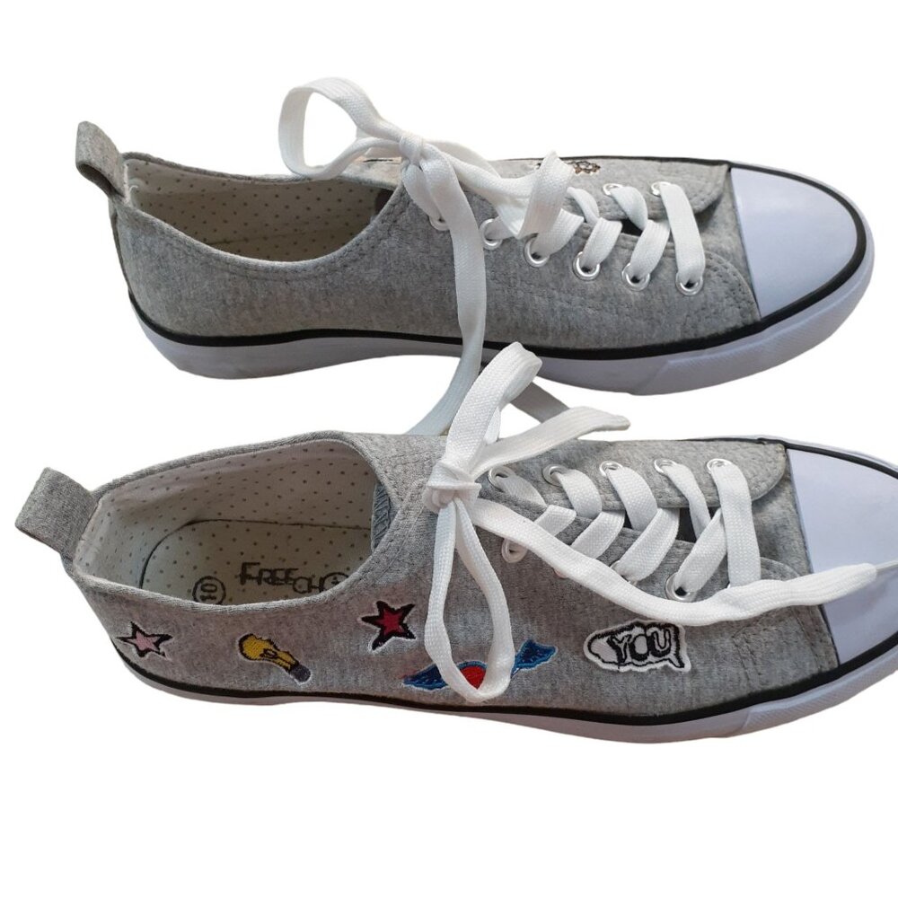 Free Choice by Elis Womens Low Top Embroidered Cap Toe Sneakers Shoes Size 10
